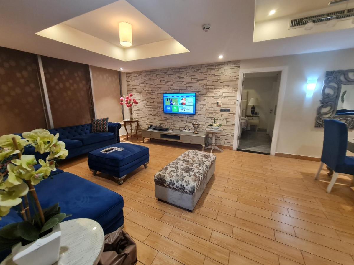 Royal Residencia Centaurus Apartment Islamabad Exterior photo