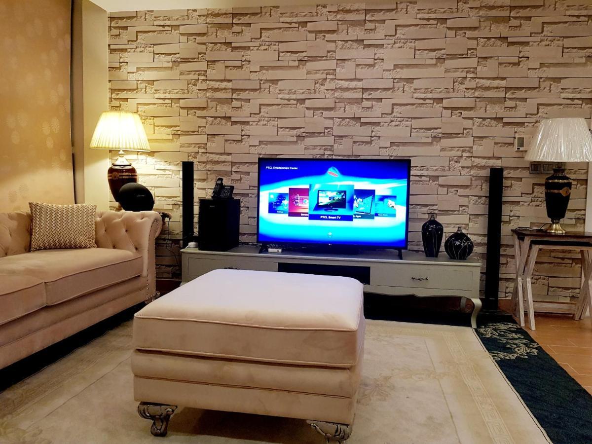 Royal Residencia Centaurus Apartment Islamabad Exterior photo